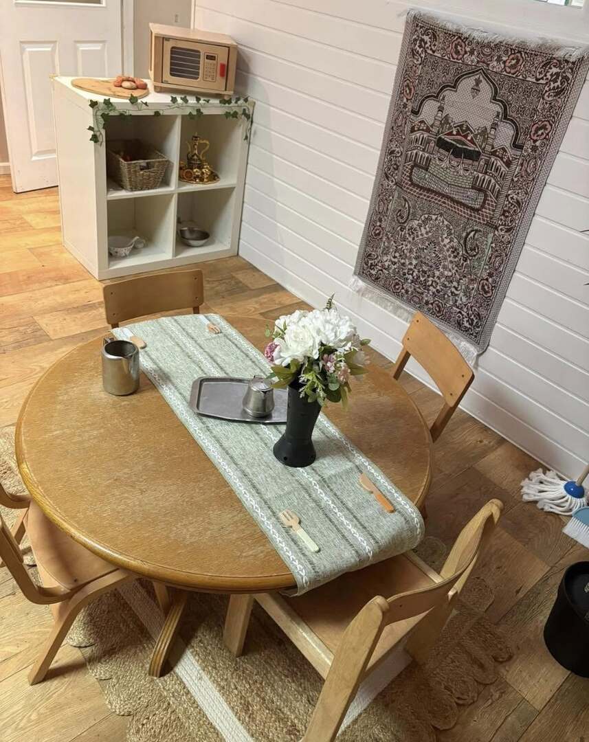 Jigsaw Table